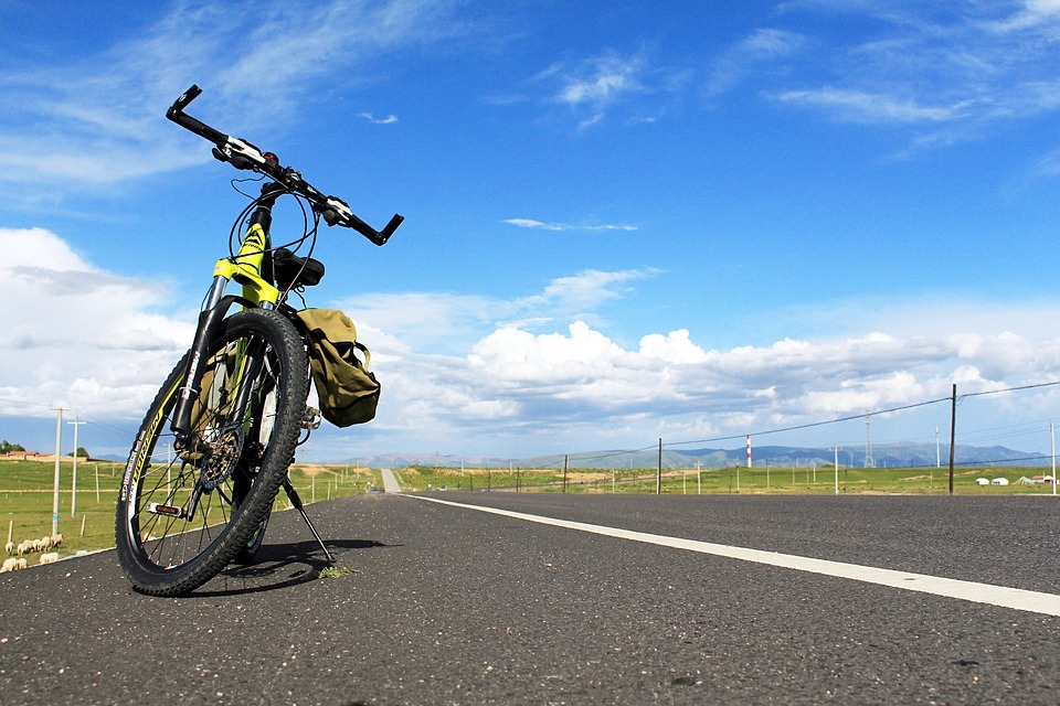 “Fat man rides bike across America”